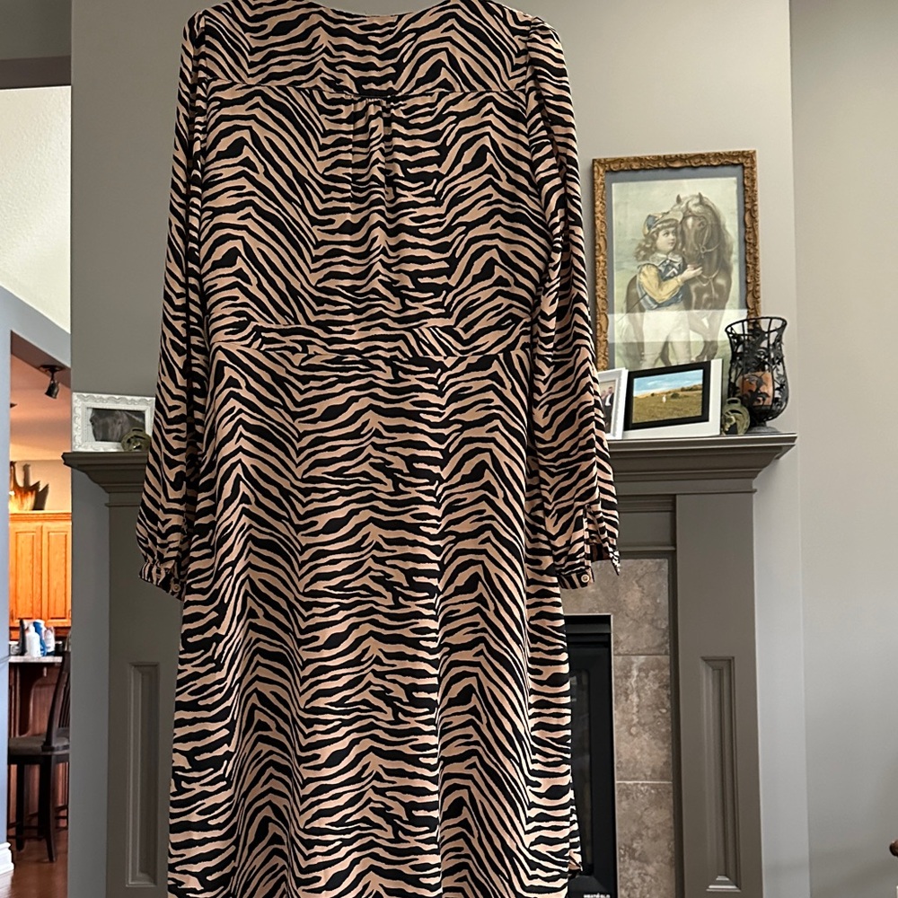 Banana Republic Black and Brown Animal Print Long Sleeve Dress - Picture 5 of 6